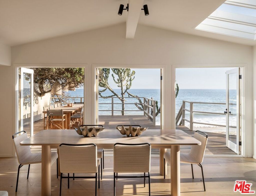 Photo of 27314 Pacific Coast Highway, Malibu, CA 90265 (MLS # 25596111)