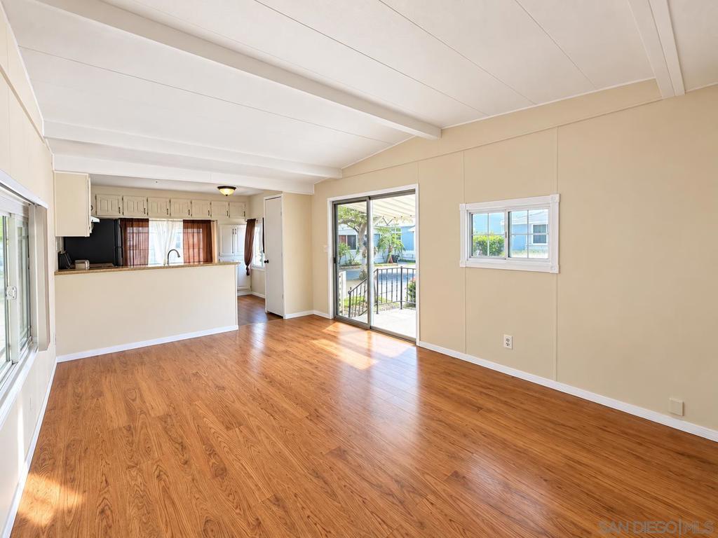 121 Orange Ave