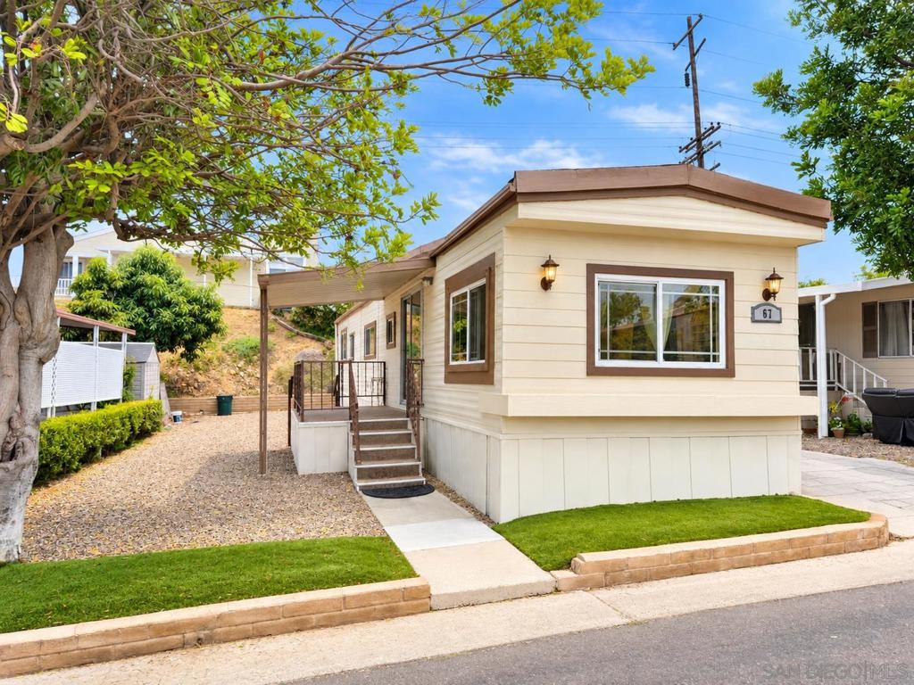 121 Orange Ave