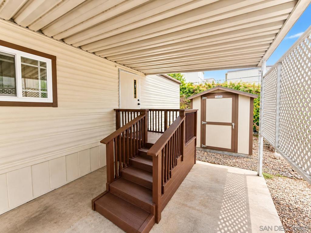 121 Orange Ave
