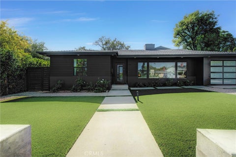 Photo of 705 Rim RD, Pasadena, CA 91107 (MLS # CV26146904)