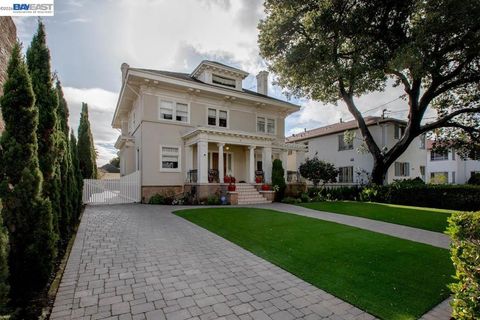 Photo of 2056 Santa Clara Ave Ave, Alameda, CA 94501 (MLS # 41127801)
