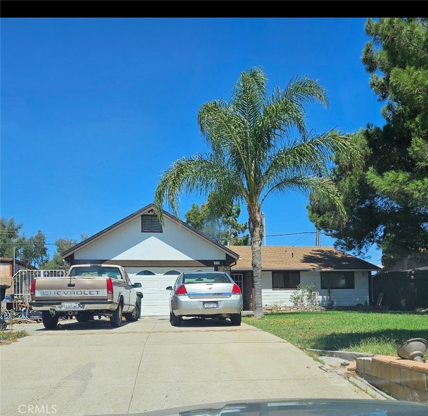 Spacious Fontana Property with ADU Units on Over Half an Acre!  Discover this charming 2-bedroom, 1-bath home nestled on over half an acre in the desirable city of Fontana. Conveniently located near the 210 freeway, shopping centers, and quality schools, this property offers both comfort and incredible potential. In addition, the property includes ADU units, ideal for extended family, guests, or rental income opportunities.  Set on a spacious lot, there’s plenty of room for parking, outdoor entertaining, gardening, or future expansion. The possibilities are endless with this unique Fontana gem — whether you’re looking for a family home, an investment property, or a mix of both!