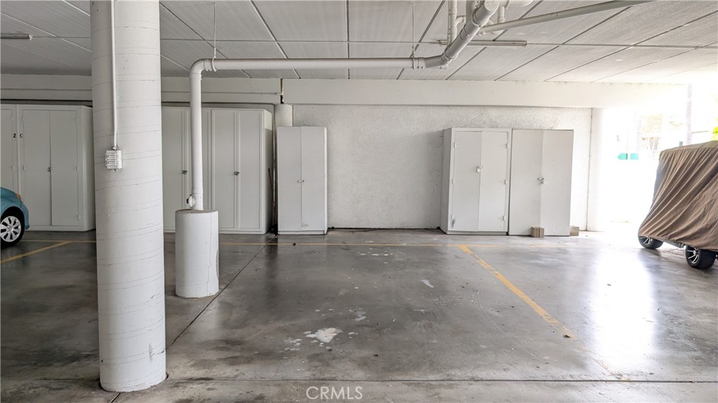 2385 Via Mariposa W 1F