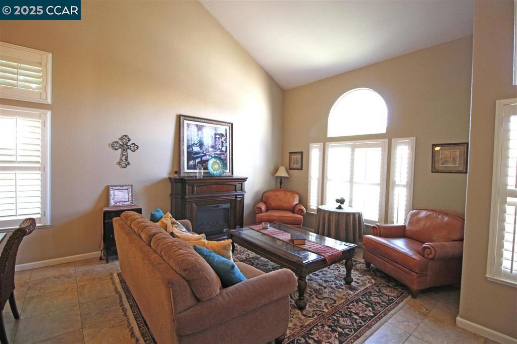 1162 SEA BREEZE COURT