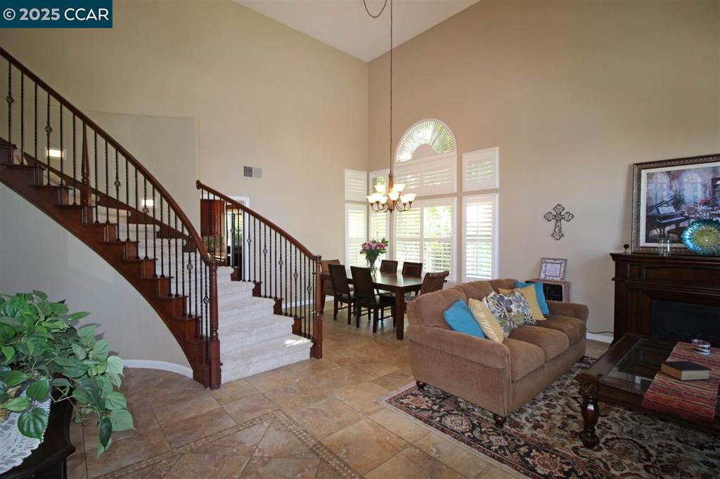 1162 SEA BREEZE COURT