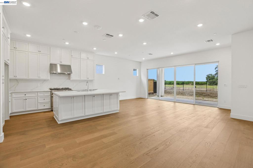 1079 Riverbend Drive