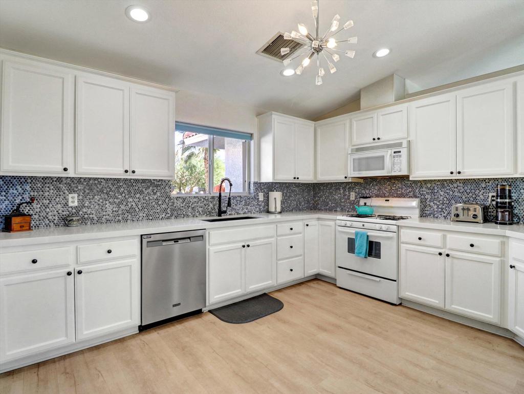 Mission Lakes - Residential