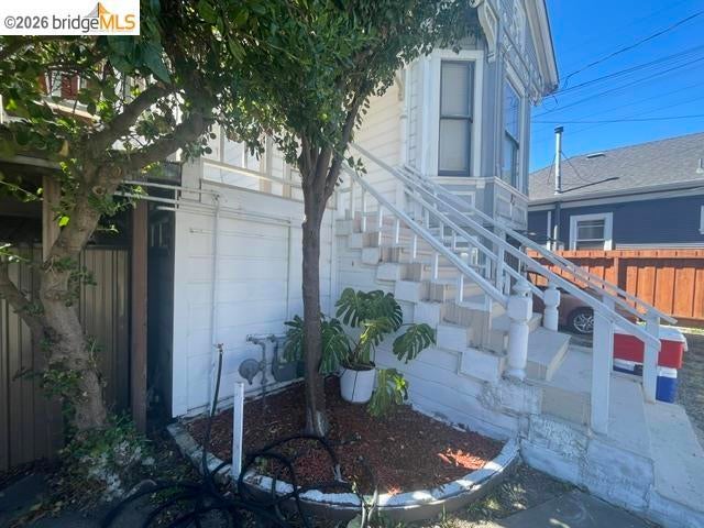 615 Maud Ave