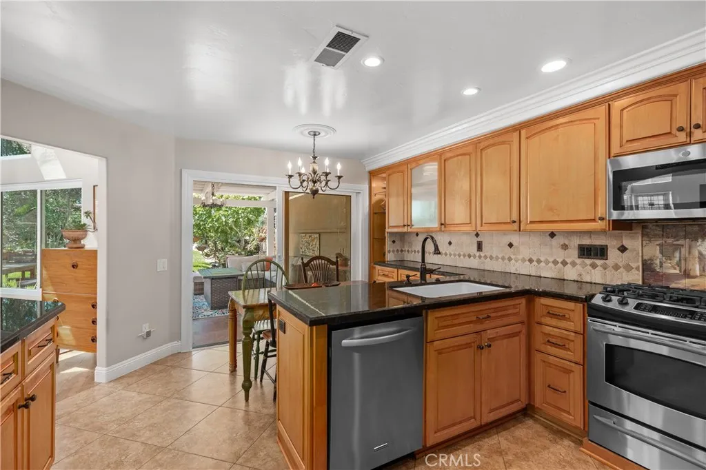 Laguna Niguel, California 92677, United States, 3 Bedrooms Bedrooms, ,3 BathroomsBathrooms,Residential,Pending,183409