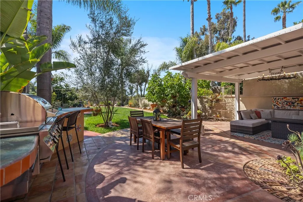 Laguna Niguel, California 92677, United States, 3 Bedrooms Bedrooms, ,3 BathroomsBathrooms,Residential,Pending,183409