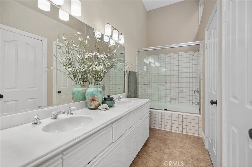 Laguna Niguel, California 92677, United States, 3 Bedrooms Bedrooms, ,3 BathroomsBathrooms,Residential,Pending,183409