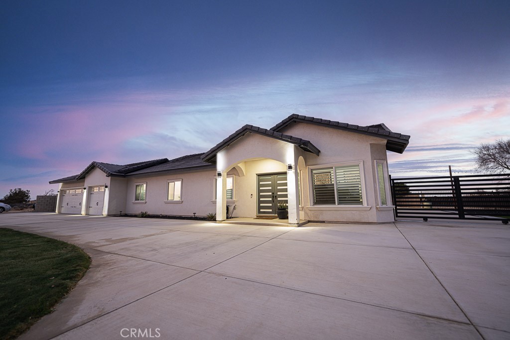 Step into this newer modern luxury home with over 2,000 sqft of living space in Antelope Acres that redefines elegance. This home boasts four spacious bedrooms and three stylish bathrooms which includes a Jack & Jill, all designed with a keen eye for detail and contemporary finishes. The open-concept living areas are perfect for both entertaining and everyday living, featuring premium fixtures including, wood shutters, WPC Flooring and recessed lighting throughout and an abundance of natural light that accentuates the sleek design.
A gourmet kitchen equipped with stainless steel appliances, custom soft-close cabinetry, over the stove pot filler, farmhouse sink and quartz countertops serves as the heart of the home, seamlessly flowing into a sophisticated dining and lounge area. Each bedroom offers ample space and thoughtful touches, including ceiling fans, and USB outlets in each room. The bathroom in the master bedroom has a double sink with vanity, stand up shower and an Empava Alcove massage tub.
In addition this property has a Tankless water heater, Reverse Osmosis System, Solar System, Fire Sprinkler System and a finished three-car garage, providing generous storage and convenience for your vehicles and lifestyle needs. With a perfect blend of functionality and upscale aesthetics, this home delivers a refined living experience in every detail.
Complete large lot with 2.5 Acres of land, custom patio with ceiling fans, RV Access and plenty of space for your Boat, RV, or Off-Roading Vehicles and plenty of extra room to customize and create a backyard oasis.