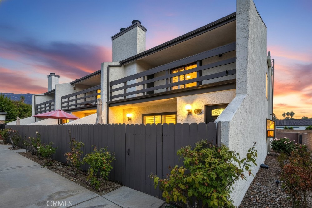 Properties 1 930 Ocean View Avenue E