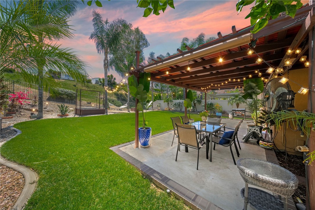 41309 Pine Tree Circle