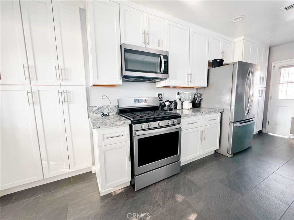 Photo of 4344 Nipomo Ave, Lakewood, CA 90713 (MLS # PW26063503)