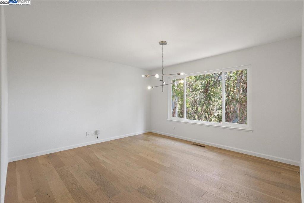 REDWOODHES - Residential Lease