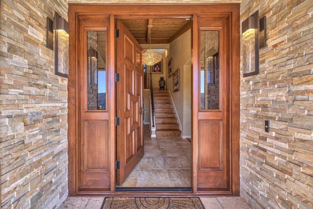 13369 Middle Canyon Road