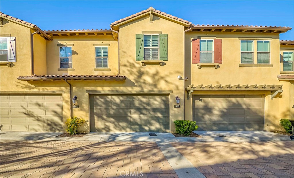 La Floresta - Residential Lease