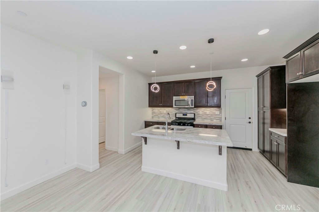 La Floresta - Residential Lease