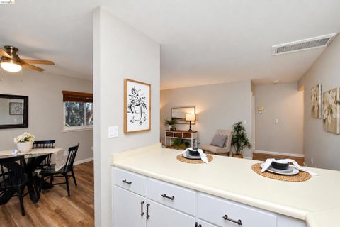 Tiny photo for 157 Nautical Ct CT, Vallejo, CA 94591 (MLS # 41151270)