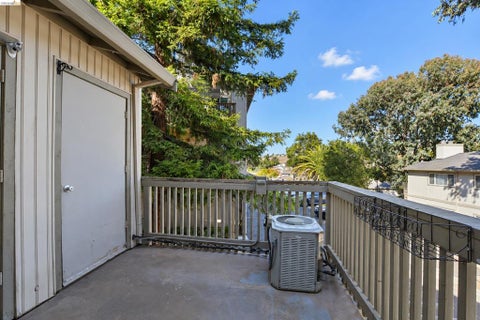 Tiny photo for 157 Nautical Ct CT, Vallejo, CA 94591 (MLS # 41151270)