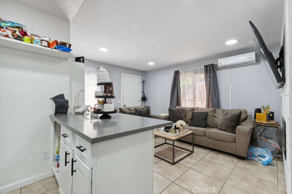 603 Hill