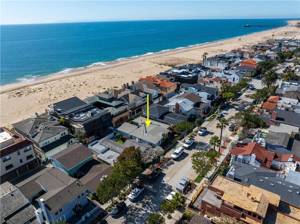 1735 E Ocean
