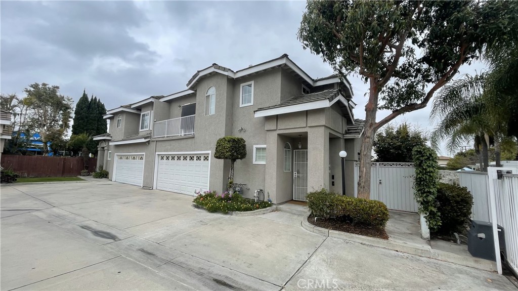 13442 Flower Street 15