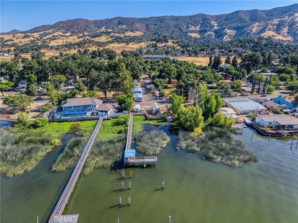 2630 Lakeshore Boulevard