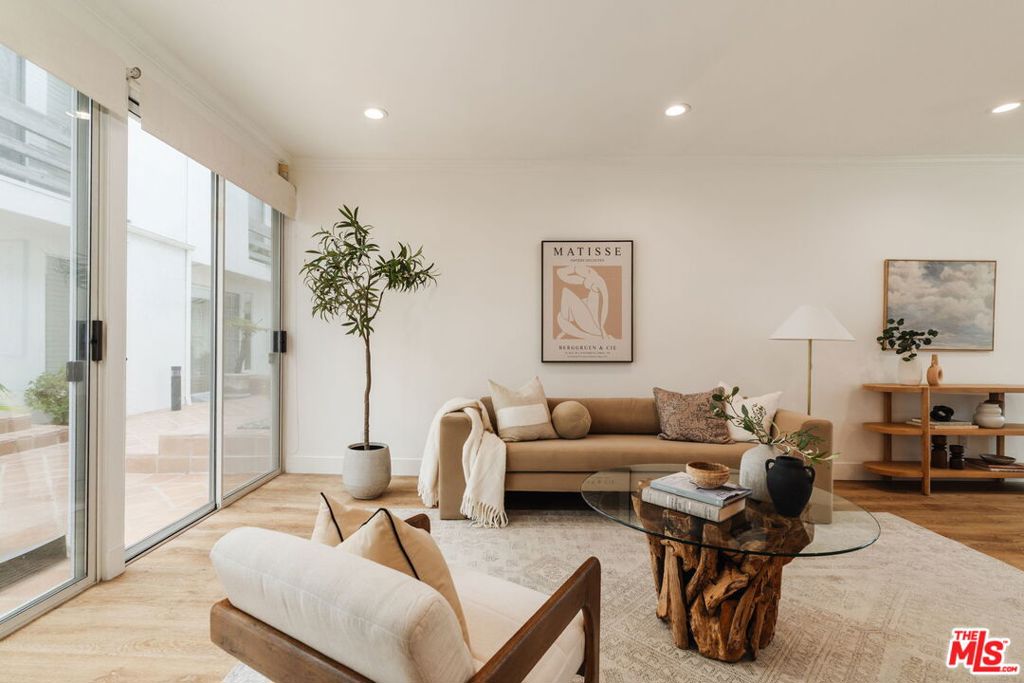 913 Euclid Street 5, Santa Monica CA 90403