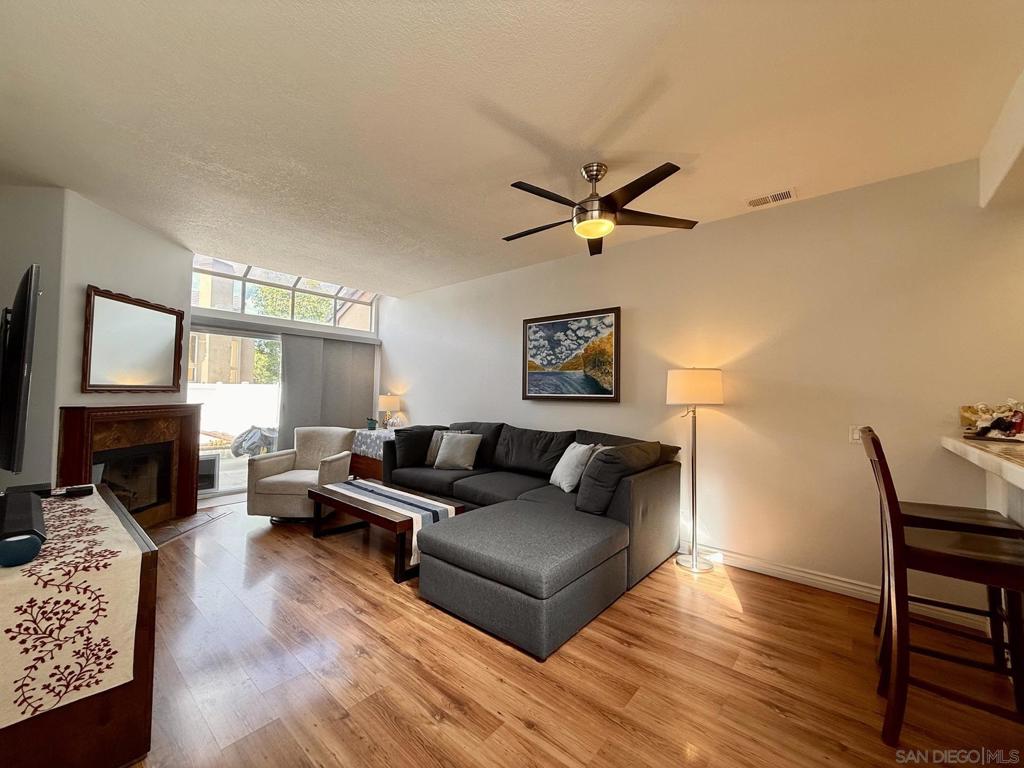 992 S Country Glen Way