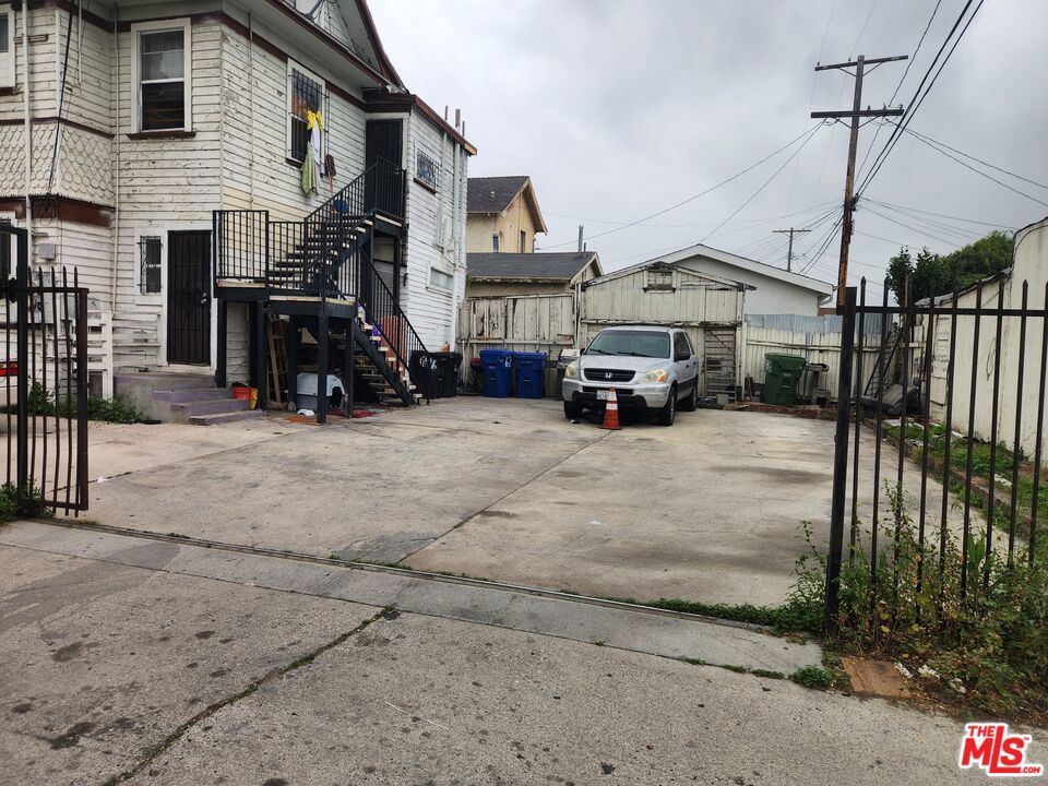 626 E 54th Street