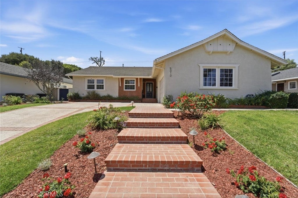 5010 Paseo Del Pavon