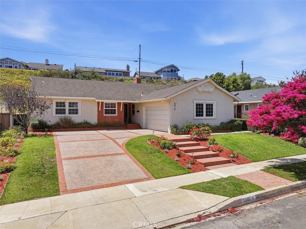5010 Paseo Del Pavon