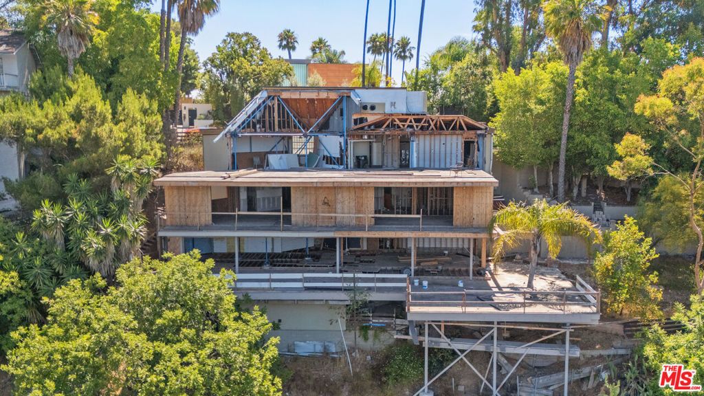 Photo of 837 Linda Flora Drive, Los Angeles, CA 90049 (MLS # 25569767)