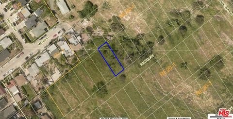 Photo of 3551 E Thorpe Avenue, Los Angeles, CA 90065 (MLS # 23240641)