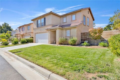 Photo of 40427 Vereda Drive, Palmdale, CA 93550 (MLS # RS25228423)