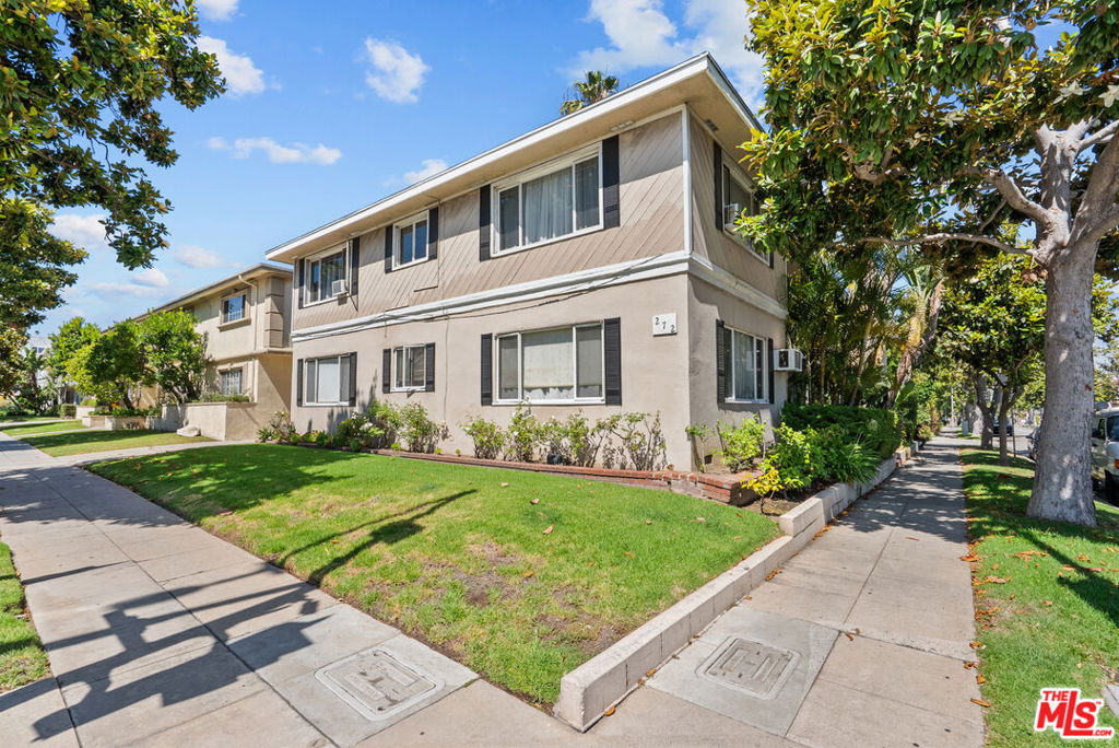 Properties 2 272 S Doheny Drive