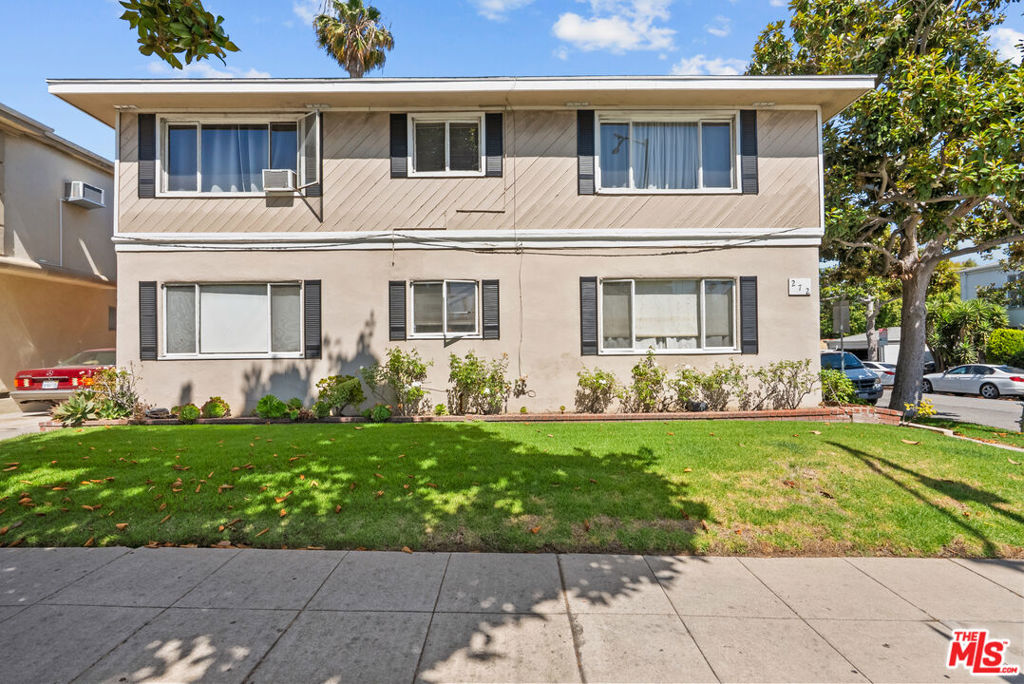 Properties 3 272 S Doheny Drive