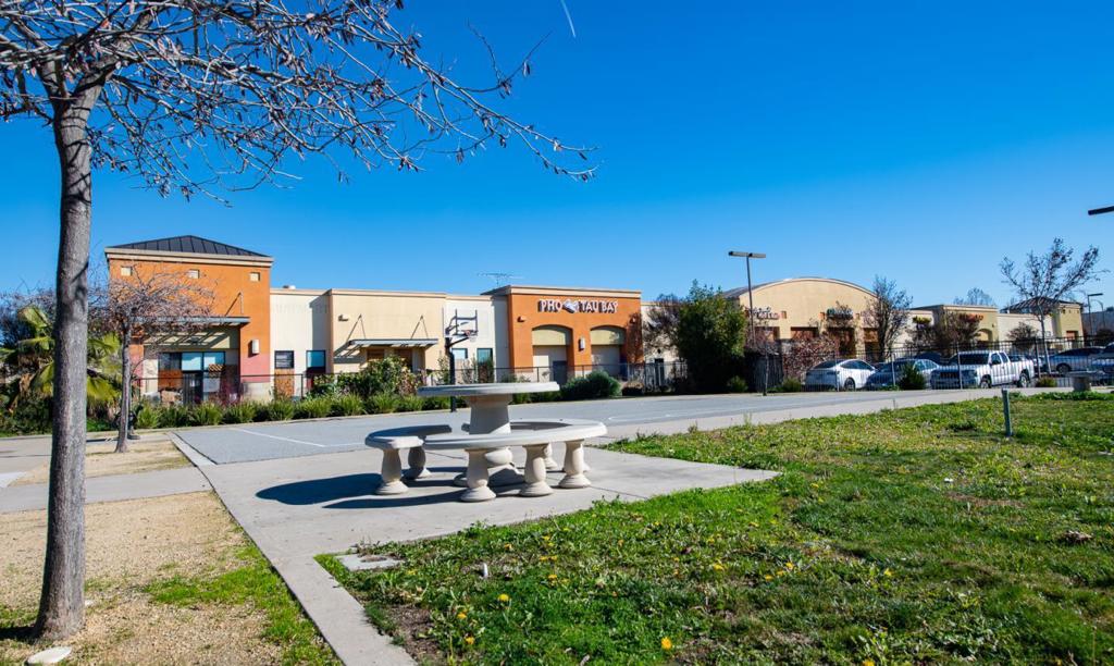 FOR LEASE / SALE: Excellent opportunity to invest / own a Commercial condo in one of the Prime locations of San Jose at Silver Creek Paloma Plaza, surrounded by many popular Asian restaurants and Coffee/Boba milk tea shops. Many possible different businesses include Professional Offices (Medical/Dental/Insurance/Law/Real Estate & Mortgage, etc), Retail (Fast Food/Bakery/Restaurants/Coffee, Boba Milk Tea, Ice Cream/Yogurt, etc). Immediate neighborhood surrounded by high density residential and complimentary retail uses. Front and back facade signage with high visibility. Heavy daytime foot traffic. Nearby major retailers include Target, Chick-fil-A, Costco, Sprouts farmer market, Lion/Maxim/Dai Thanh markets, Bank of America/Chase, Lexann Professional Medical Offices, Starbucks, Happy Lemon, Bambu, Sizzler, L&L Hawaii, Aqui Mex, etc. just to mention a few. Abundant and convenient on-site parking for business owners, employees and customers. Don't miss out this great opportunity! Must come by to see it for yourself! Contact us today to schedule a viewing!