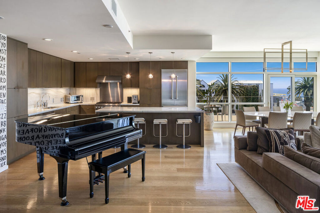 1705 Ocean Avenue 501