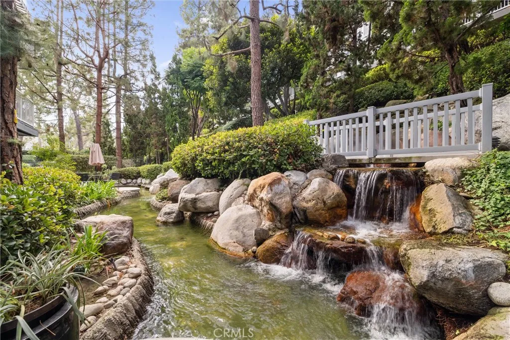 San Pedro, California 90732, United States, 2 Bedrooms Bedrooms, ,2 BathroomsBathrooms,Residential,Pending,212472