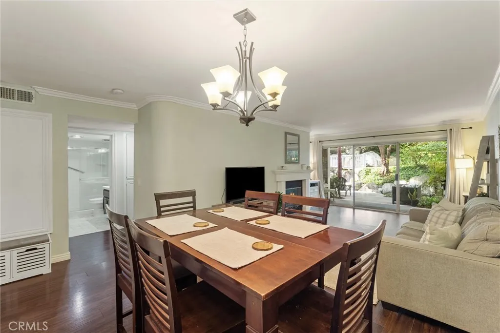 San Pedro, California 90732, United States, 2 Bedrooms Bedrooms, ,2 BathroomsBathrooms,Residential,Pending,212472