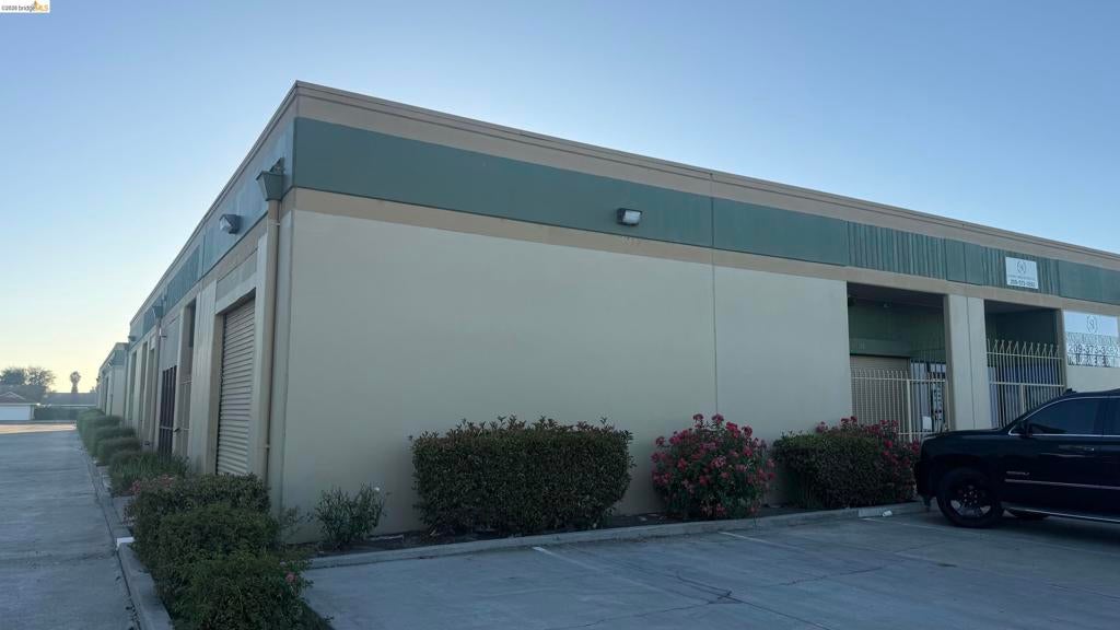 7746 Lorraine Ave, Stockton, CA 95210
