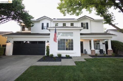 Photo of 757 Fifteen Mile DR, Roseville, CA 95678 (MLS # 41130322)