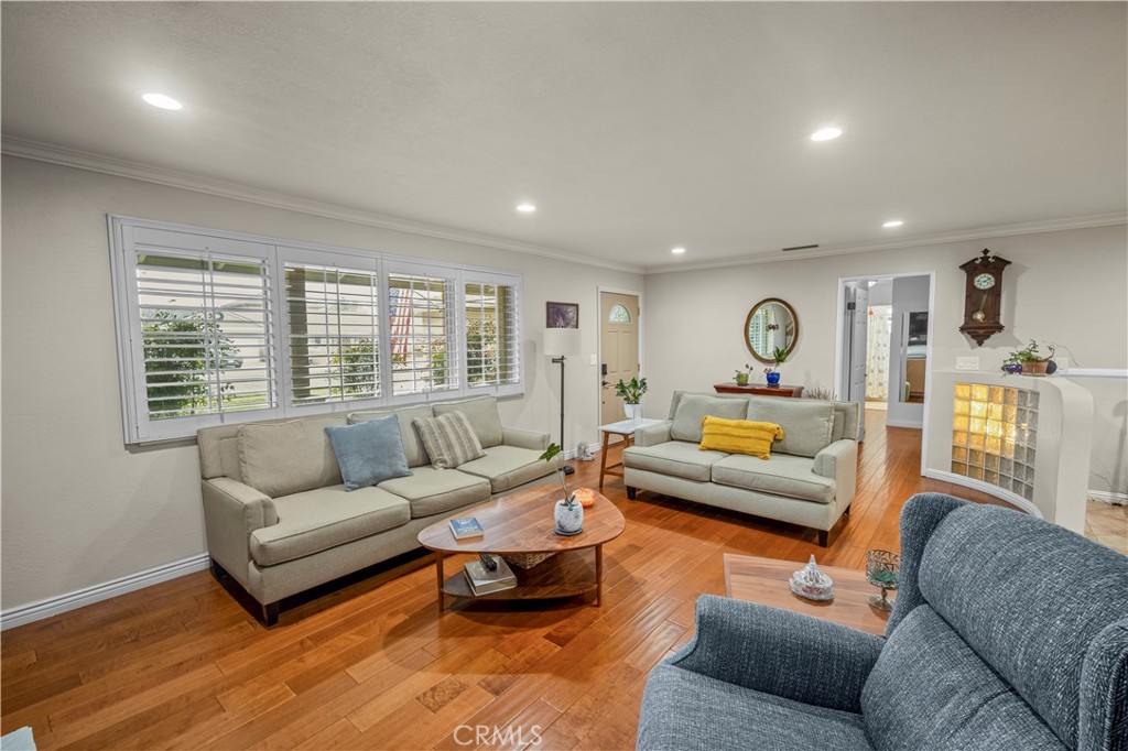 Sunkist Plaza (SUNK) - Residential