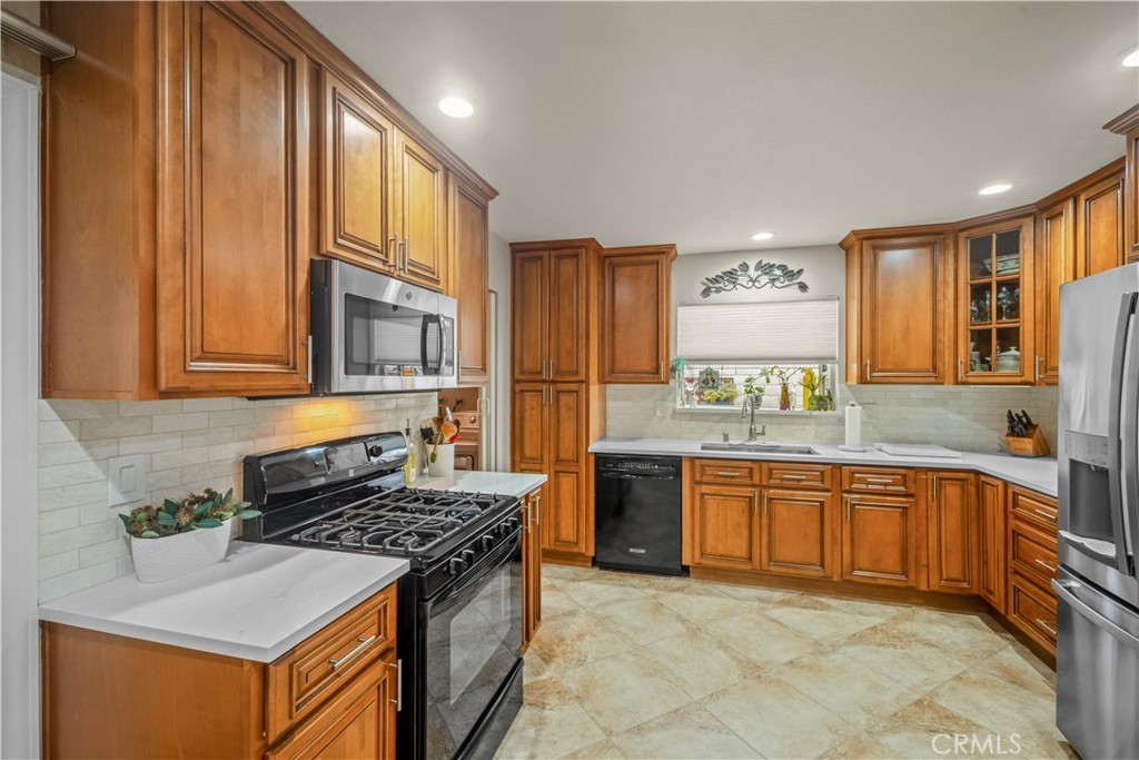 Sunkist Plaza (SUNK) - Residential