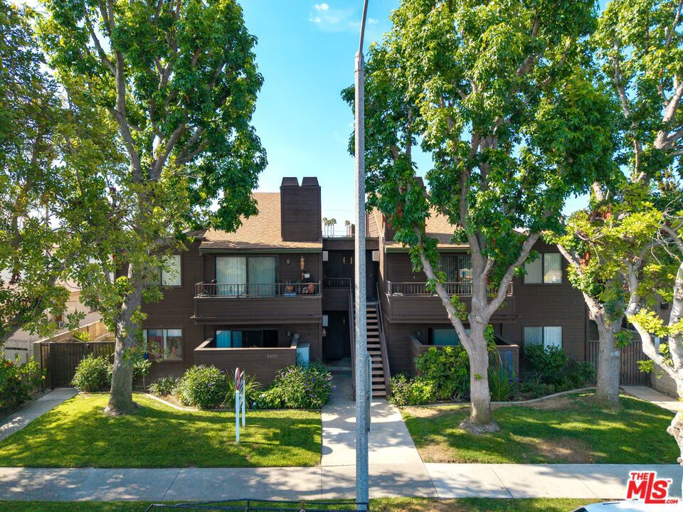 3608 W Orange Avenue
