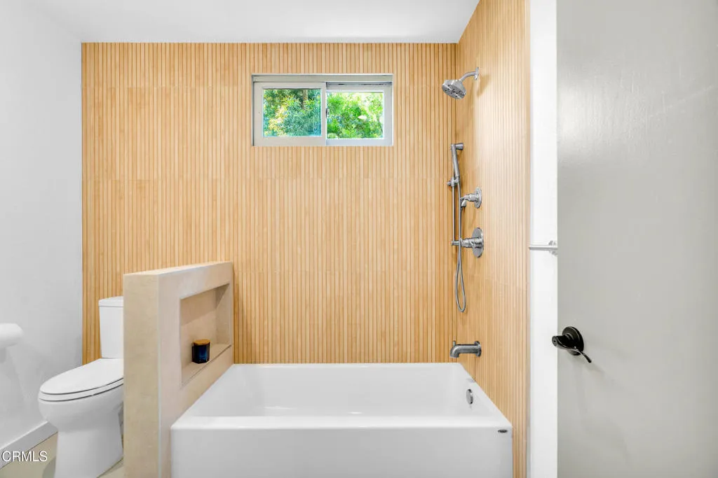 Sierra Madre, California 91024, United States, 3 Bedrooms Bedrooms, ,3 BathroomsBathrooms,Residential,Active,136318